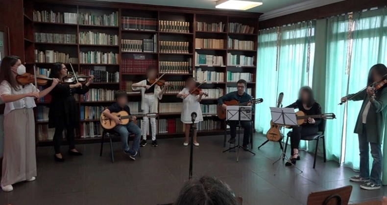INCLUSION OF TRADITIONAL AZOREAN SONGS IN MUSICAL LEARNING - INFORMAL ...
